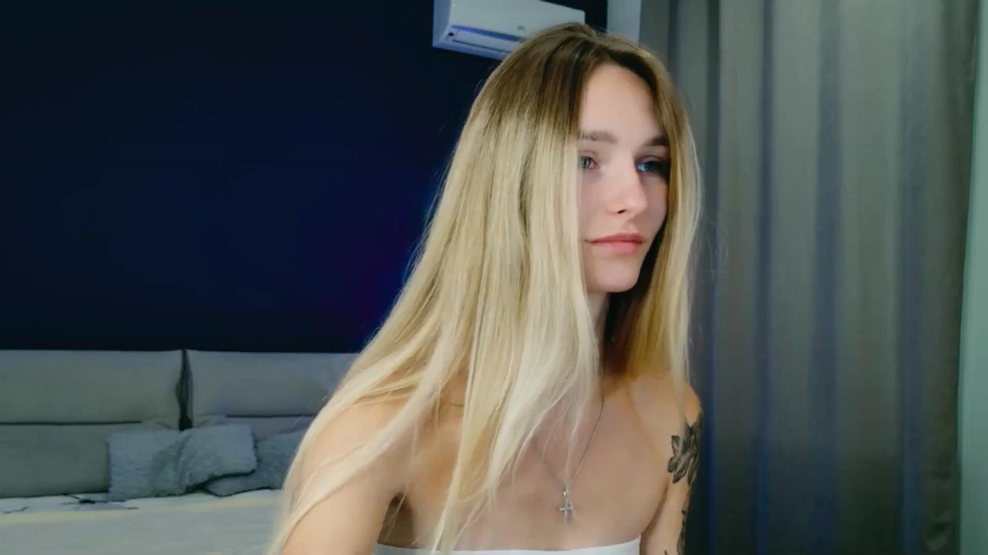 Gallery image thumbnail from Miliain's myfreecams stream on, 09/03/2025, 08:14 image 12 of 20