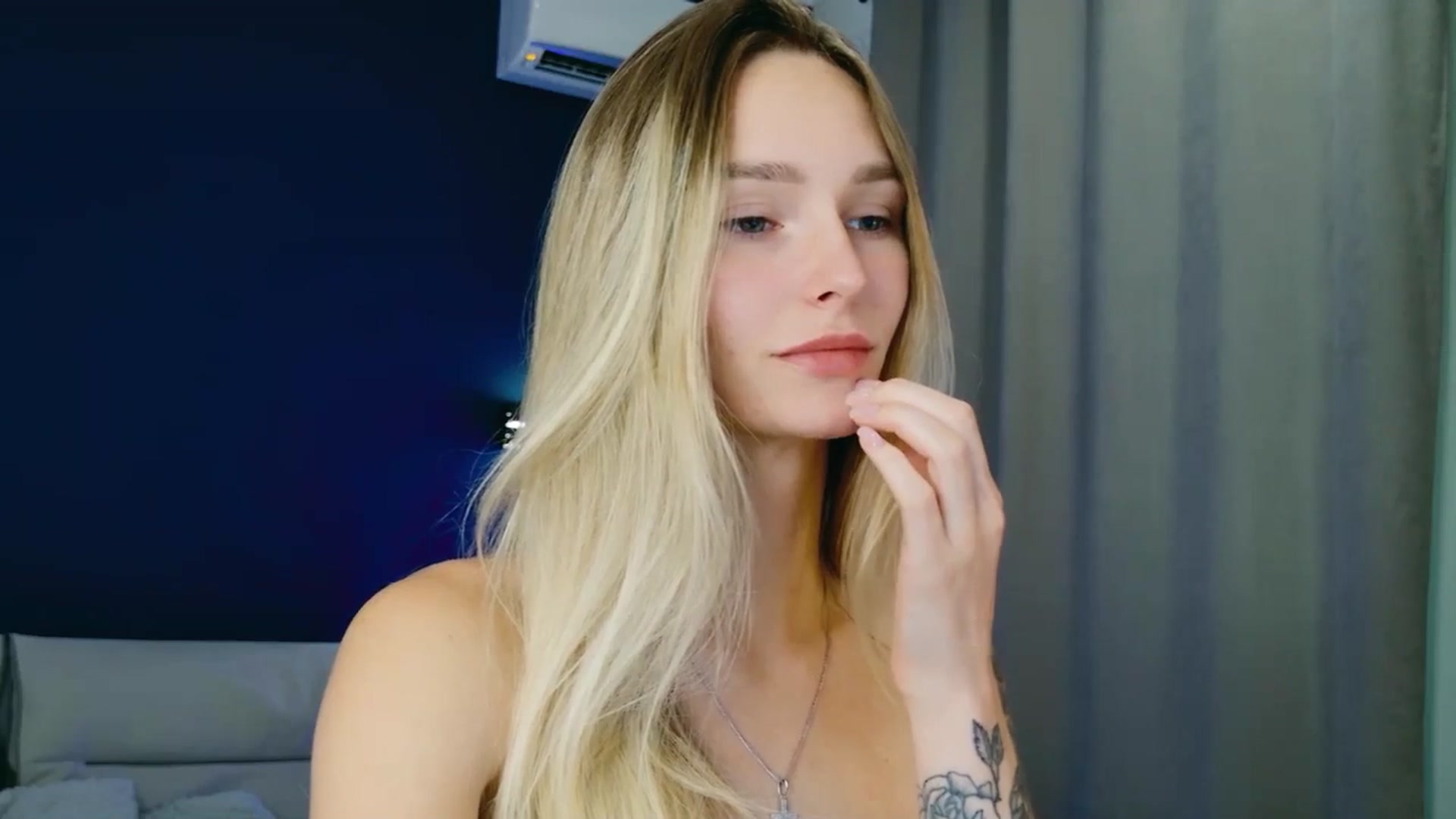Gallery image thumbnail from Miliain's myfreecams stream on, 09/03/2025, 12:05 image 2 of 20