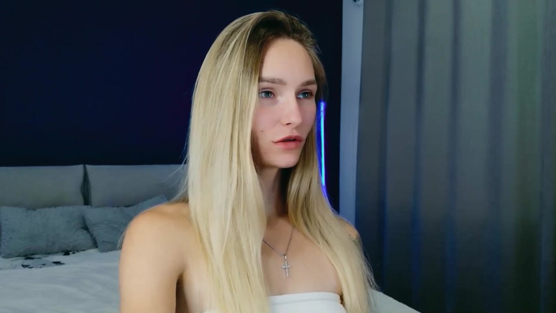Gallery image thumbnail from Miliain's myfreecams stream on, 09/06/2025, 10:58 image 3 of 20