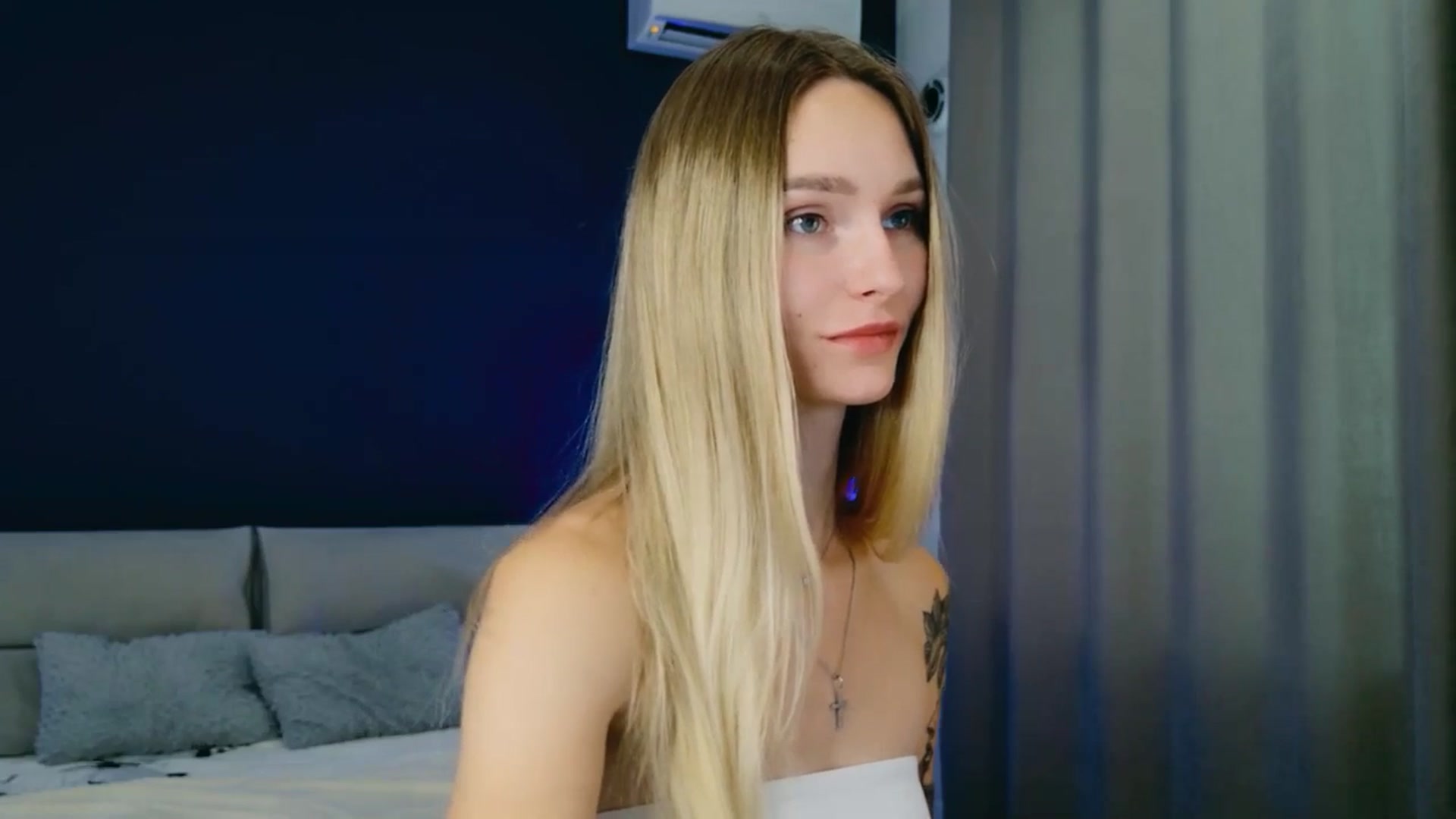 Gallery image thumbnail from Miliain's myfreecams stream on, 09/07/2025, 12:06 image 9 of 20