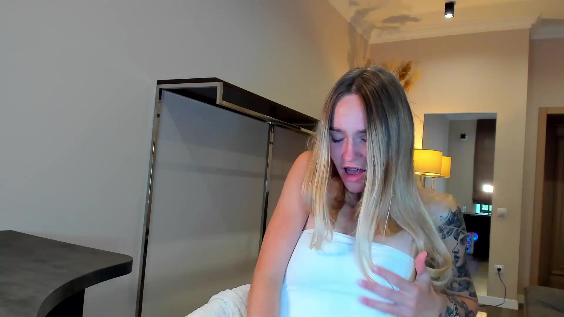 Gallery image thumbnail from Miliain's myfreecams stream on, 09/08/2025, 08:27 image 7 of 20