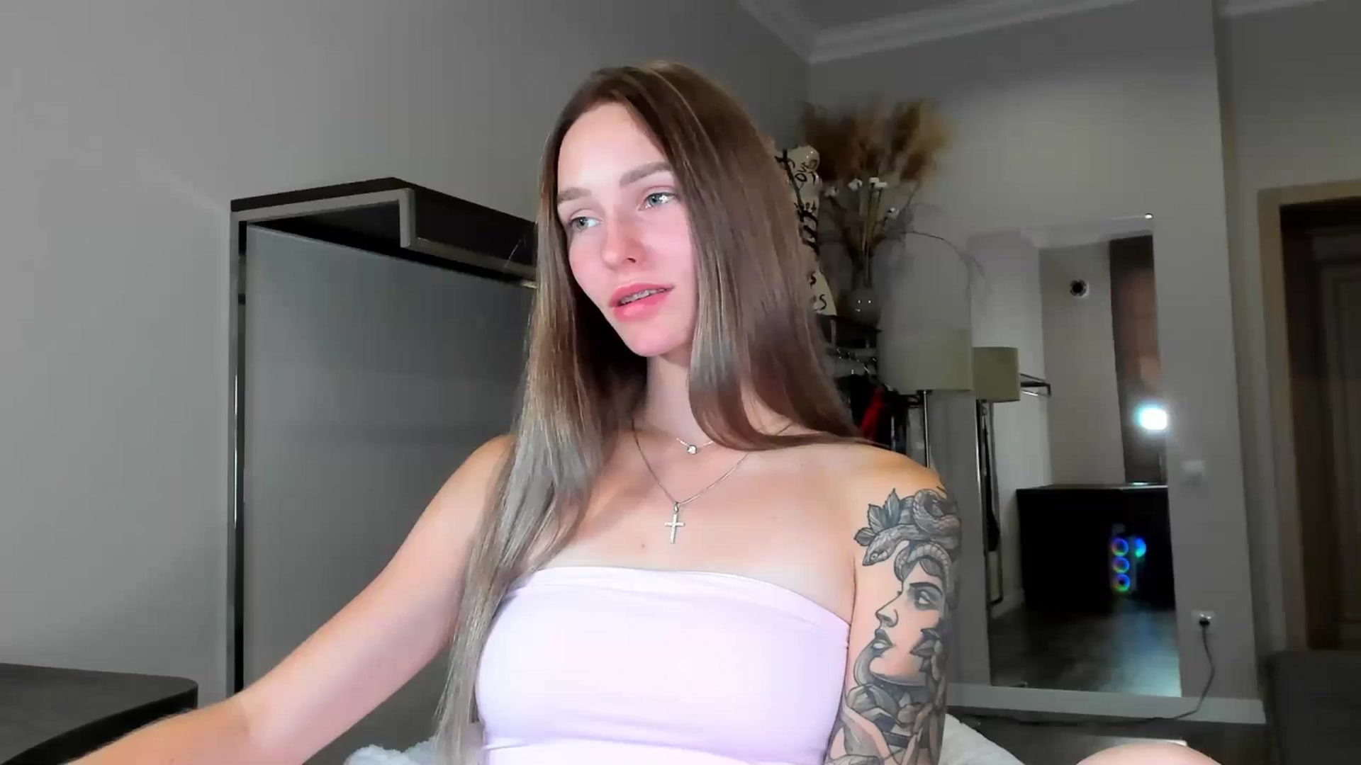 Gallery image thumbnail from Miliain's myfreecams stream on, 09/11/2025, 10:50 image 1 of 20