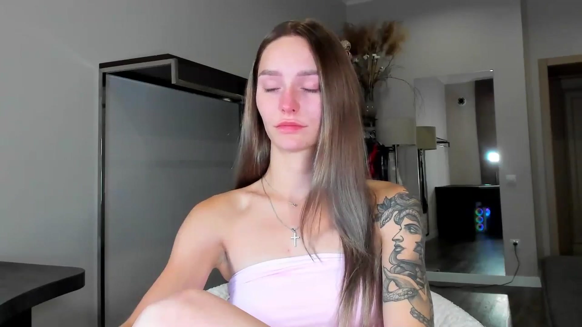 Gallery image thumbnail from Miliain's myfreecams stream on, 09/11/2025, 12:01 image 5 of 20