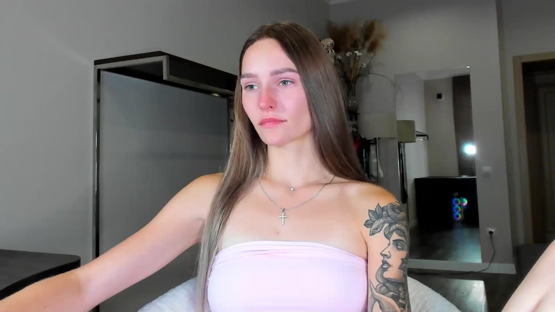 Gallery image thumbnail from Miliain's myfreecams stream on, 09/11/2025, 12:01 image 8 of 20