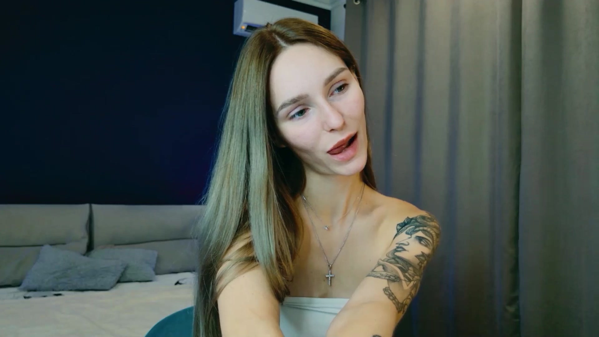 Gallery image thumbnail from Miliain's myfreecams stream on, 09/13/2025, 10:32 image 16 of 20