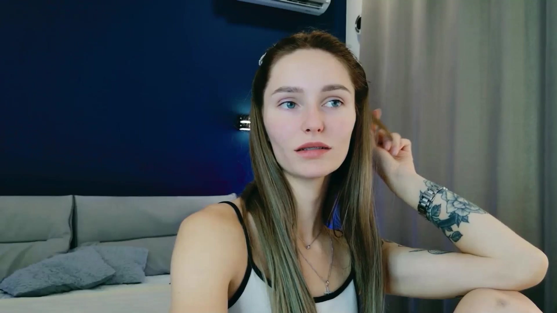 Gallery image thumbnail from Miliain's myfreecams stream on, 09/14/2025, 11:58 image 8 of 20