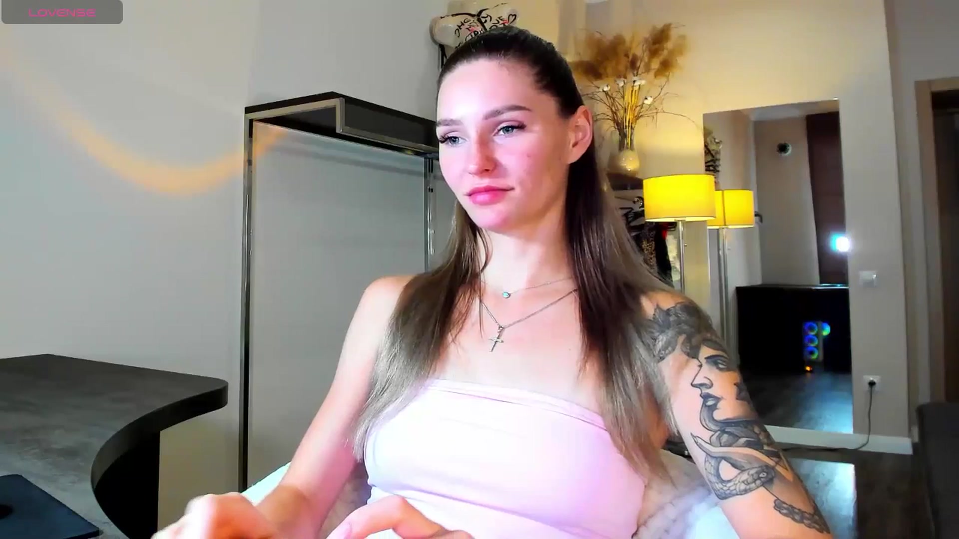 Gallery image thumbnail from Miliain's myfreecams stream on, 09/19/2025, 09:09 image 5 of 20