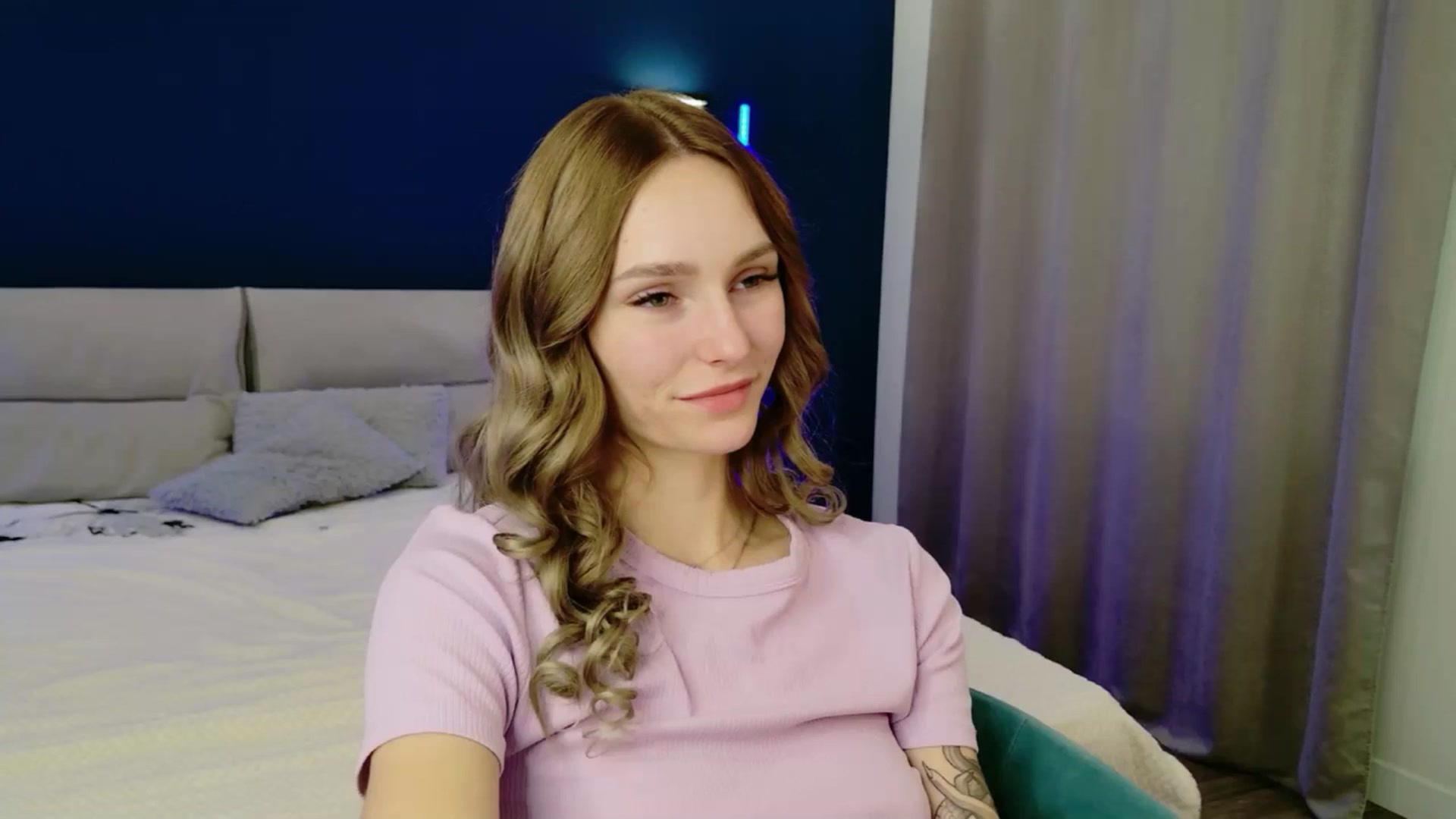 Gallery image thumbnail from Miliain's myfreecams stream on, 09/21/2025, 11:22 image 8 of 20