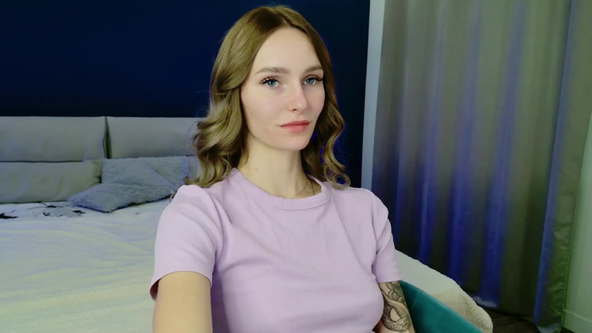 Gallery image thumbnail from Miliain's myfreecams stream on, 09/21/2025, 11:22 image 5 of 20