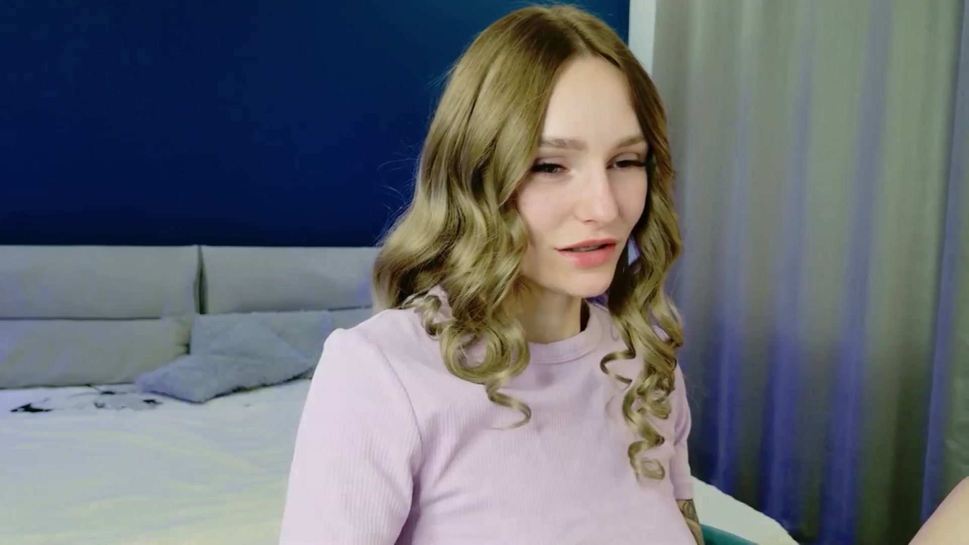 Gallery image thumbnail from Miliain's myfreecams stream on, 09/21/2025, 11:22 image 13 of 20
