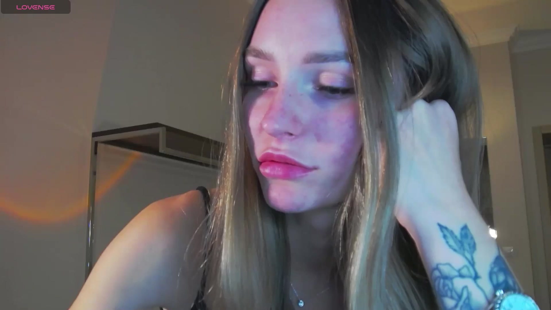 Gallery image thumbnail from Miliain's myfreecams stream on, 09/26/2025, 11:39 image 11 of 20