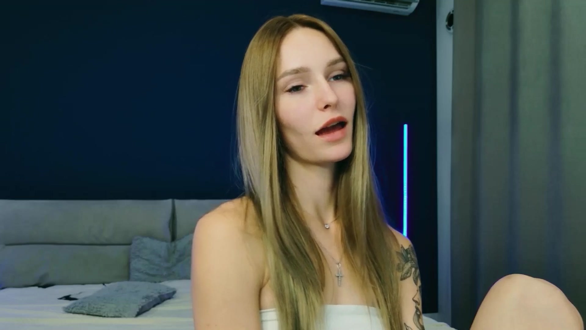Gallery image thumbnail from Miliain's myfreecams stream on, 09/27/2025, 11:59 image 4 of 20