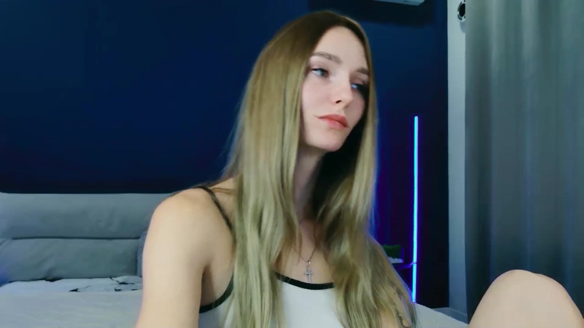 Gallery image thumbnail from Miliain's myfreecams stream on, 09/28/2025, 08:30 image 7 of 20