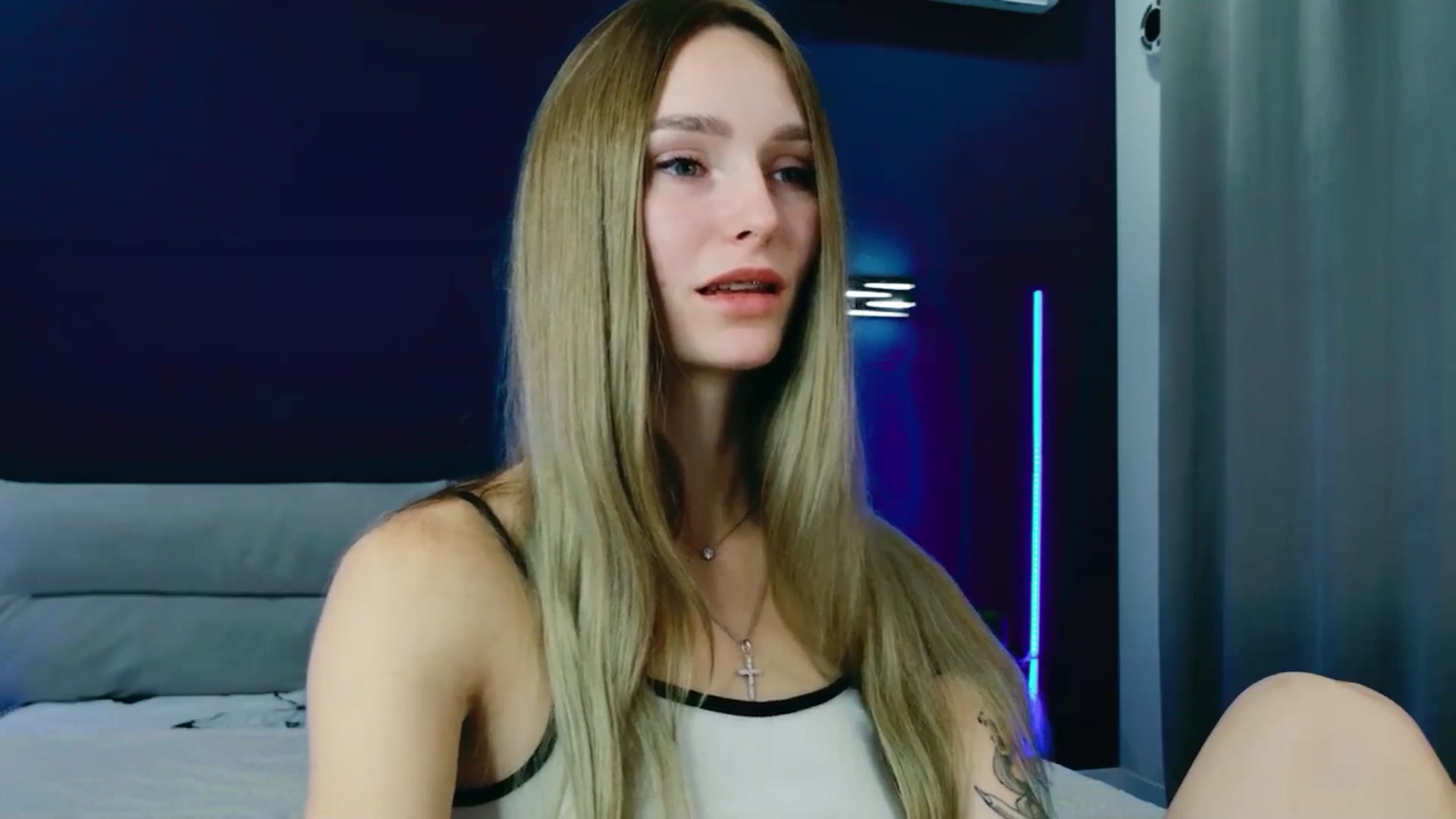 Gallery image thumbnail from Miliain's myfreecams stream on, 09/28/2025, 08:30 image 6 of 20