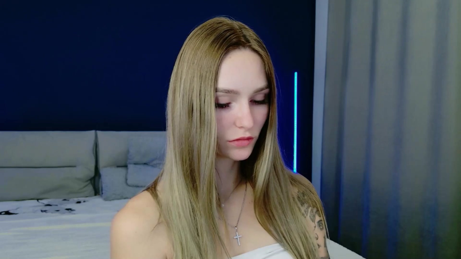 Gallery image thumbnail from Miliain's myfreecams stream on, 09/30/2025, 12:06 image 6 of 20