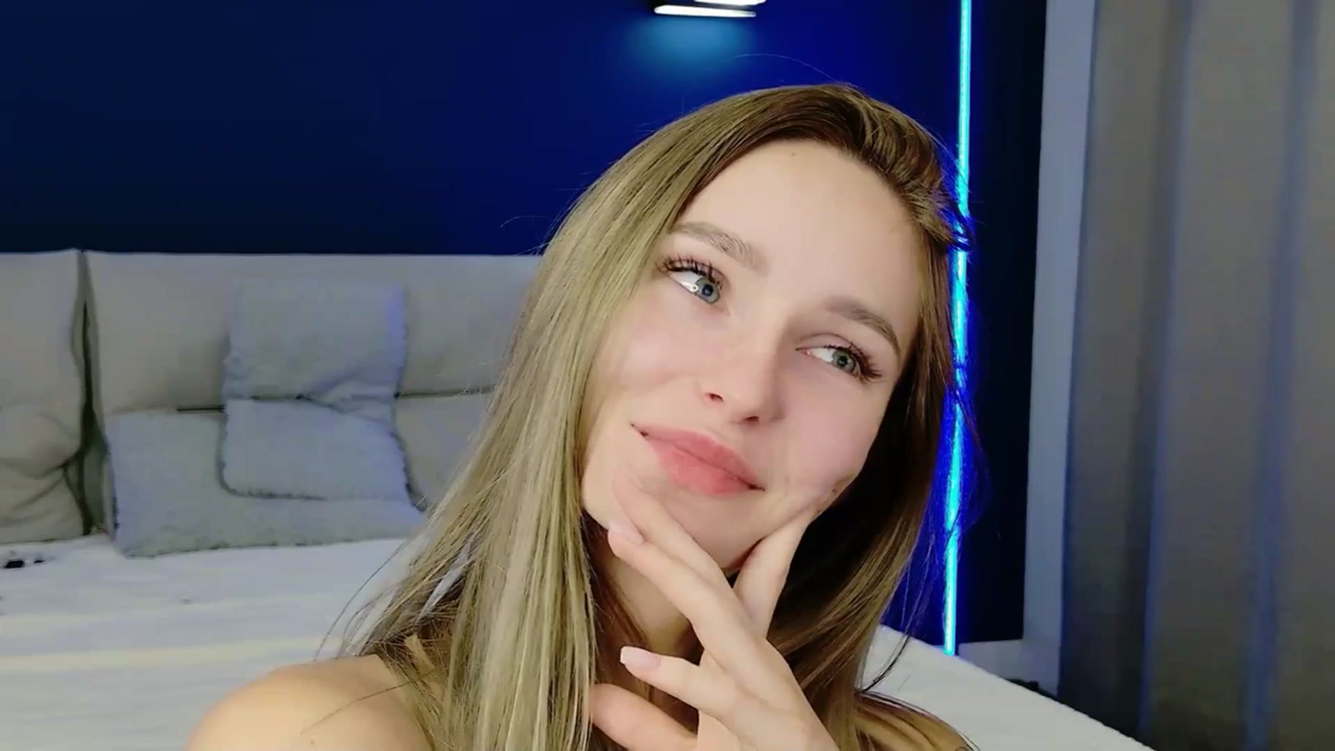 Gallery image thumbnail from Miliain's myfreecams stream on, 09/30/2025, 12:06 image 20 of 20