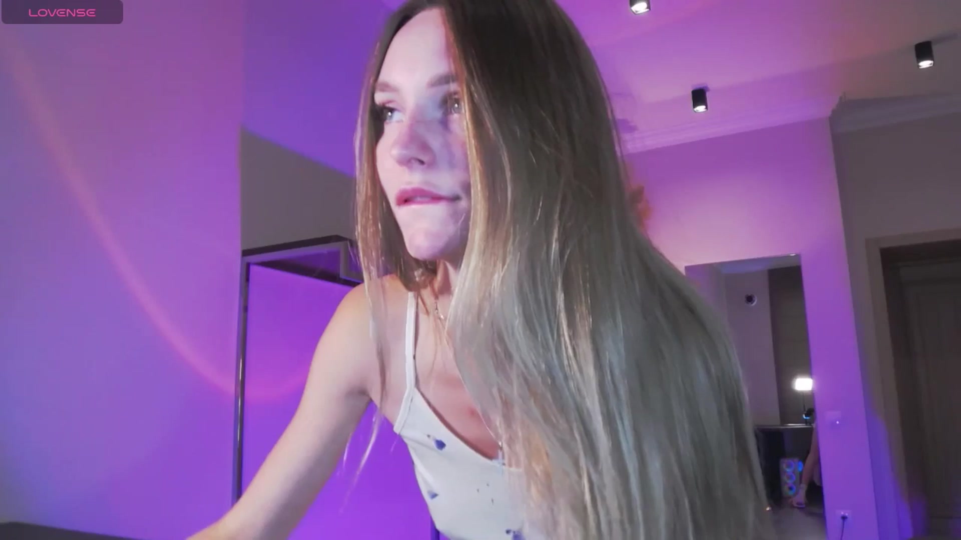 Gallery image thumbnail from Miliain's myfreecams stream on, 10/02/2025, 09:05 image 15 of 20