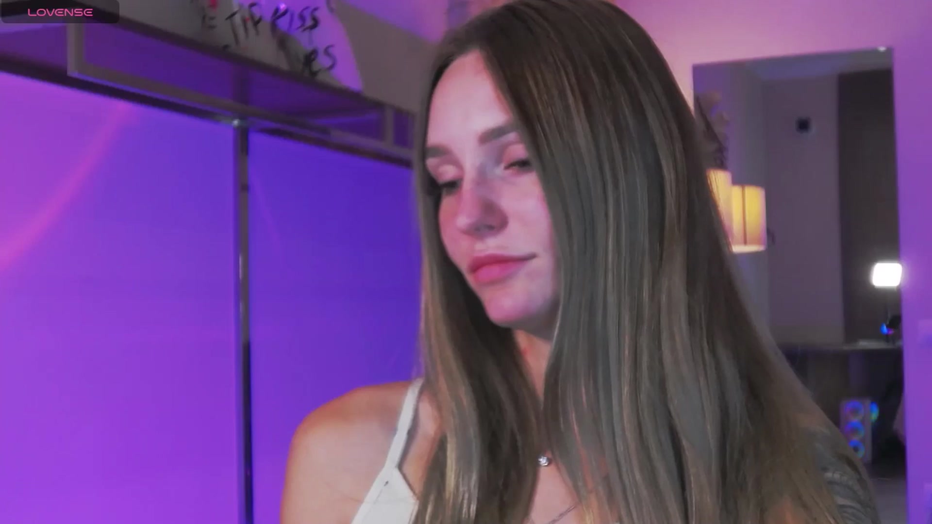 Gallery image thumbnail from Miliain's myfreecams stream on, 10/02/2025, 11:11 image 11 of 20