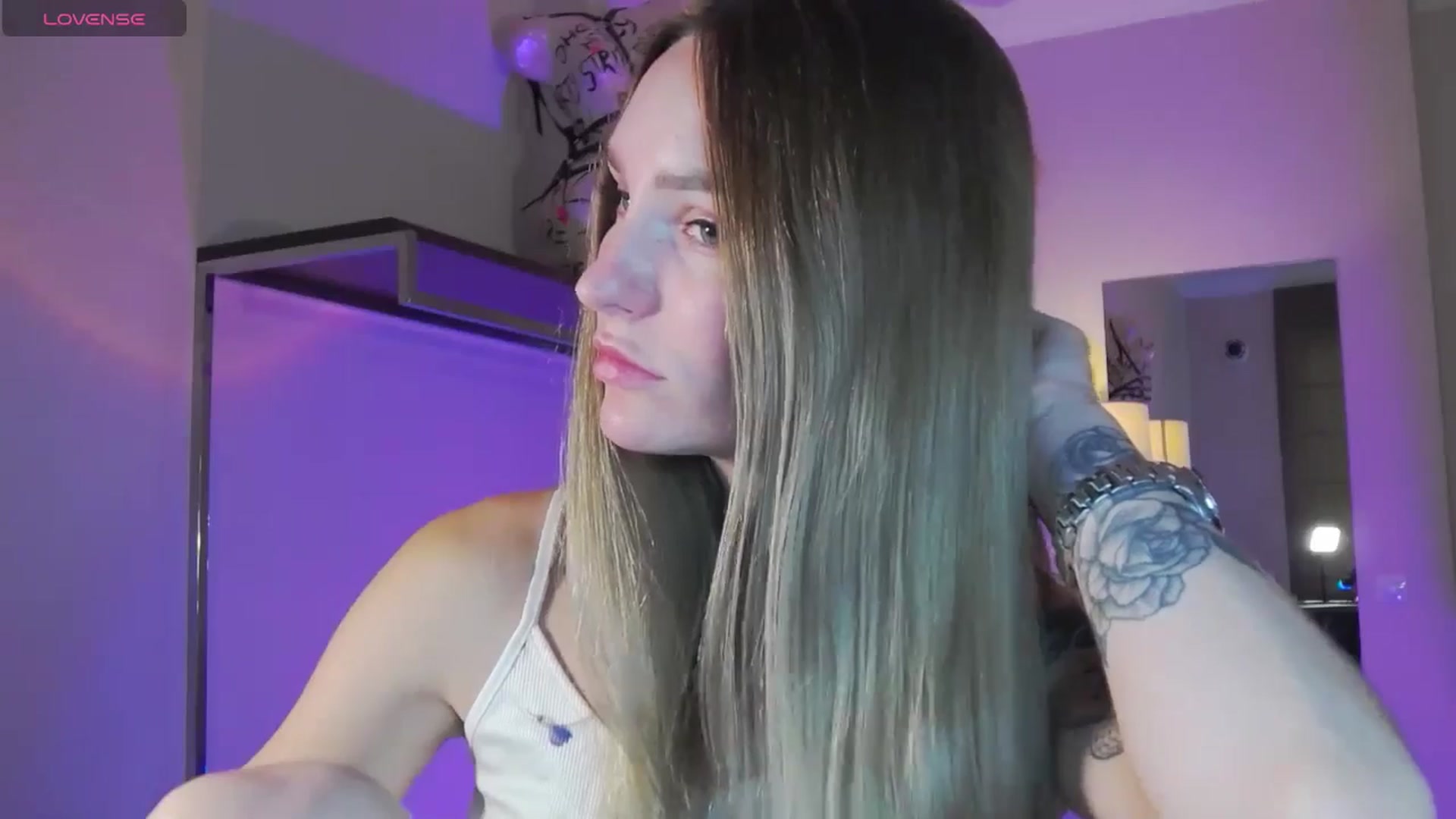 Gallery image thumbnail from Miliain's myfreecams stream on, 10/04/2025, 11:28 image 11 of 20