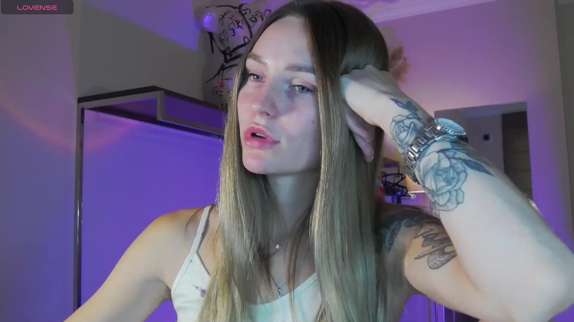 Gallery image thumbnail from Miliain's myfreecams stream on, 10/04/2025, 11:28 image 8 of 20