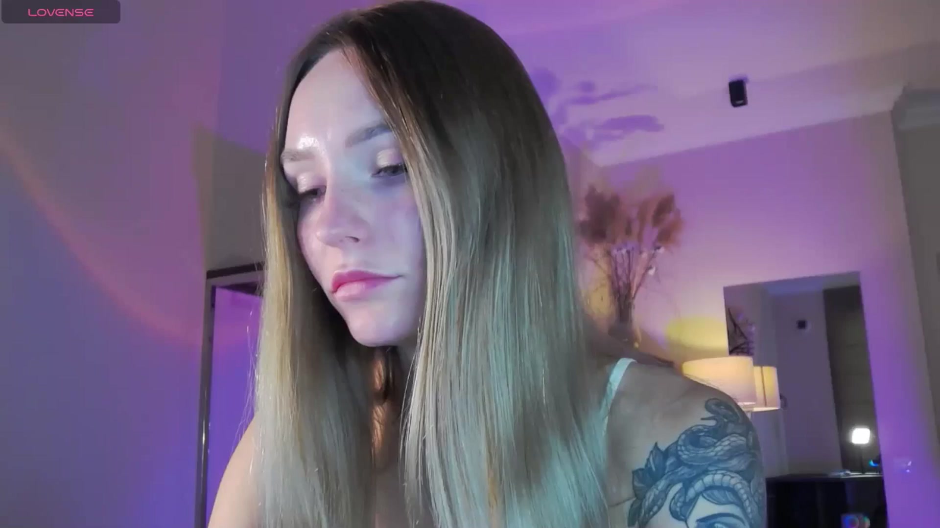 Gallery image thumbnail from Miliain's myfreecams stream on, 10/04/2025, 11:28 image 1 of 20