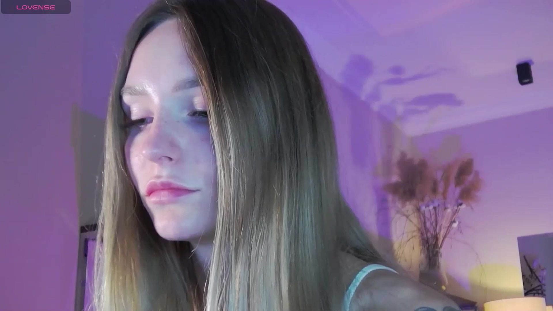 Gallery image thumbnail from Miliain's myfreecams stream on, 10/04/2025, 13:05 image 2 of 20