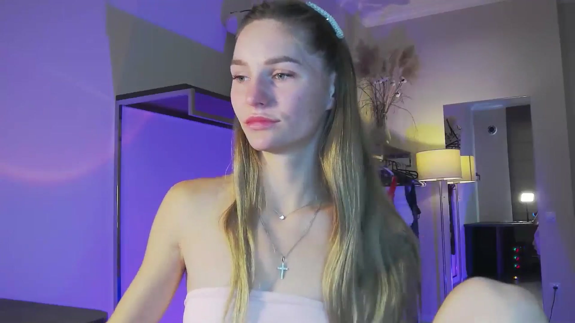 Gallery image thumbnail from Miliain's myfreecams stream on, 10/07/2025, 08:49 image 13 of 20