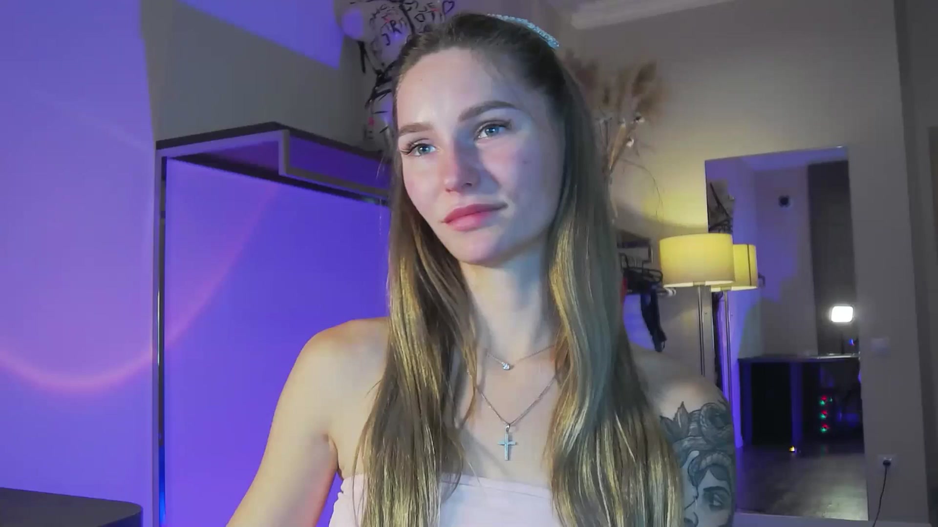 Gallery image thumbnail from Miliain's myfreecams stream on, 10/07/2025, 12:04 image 14 of 20