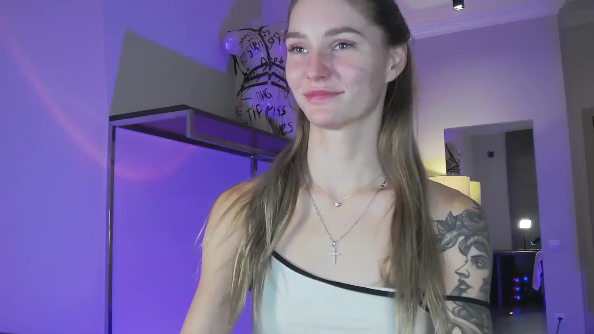 Gallery image thumbnail from Miliain's myfreecams stream on, 10/09/2025, 11:03 image 13 of 20
