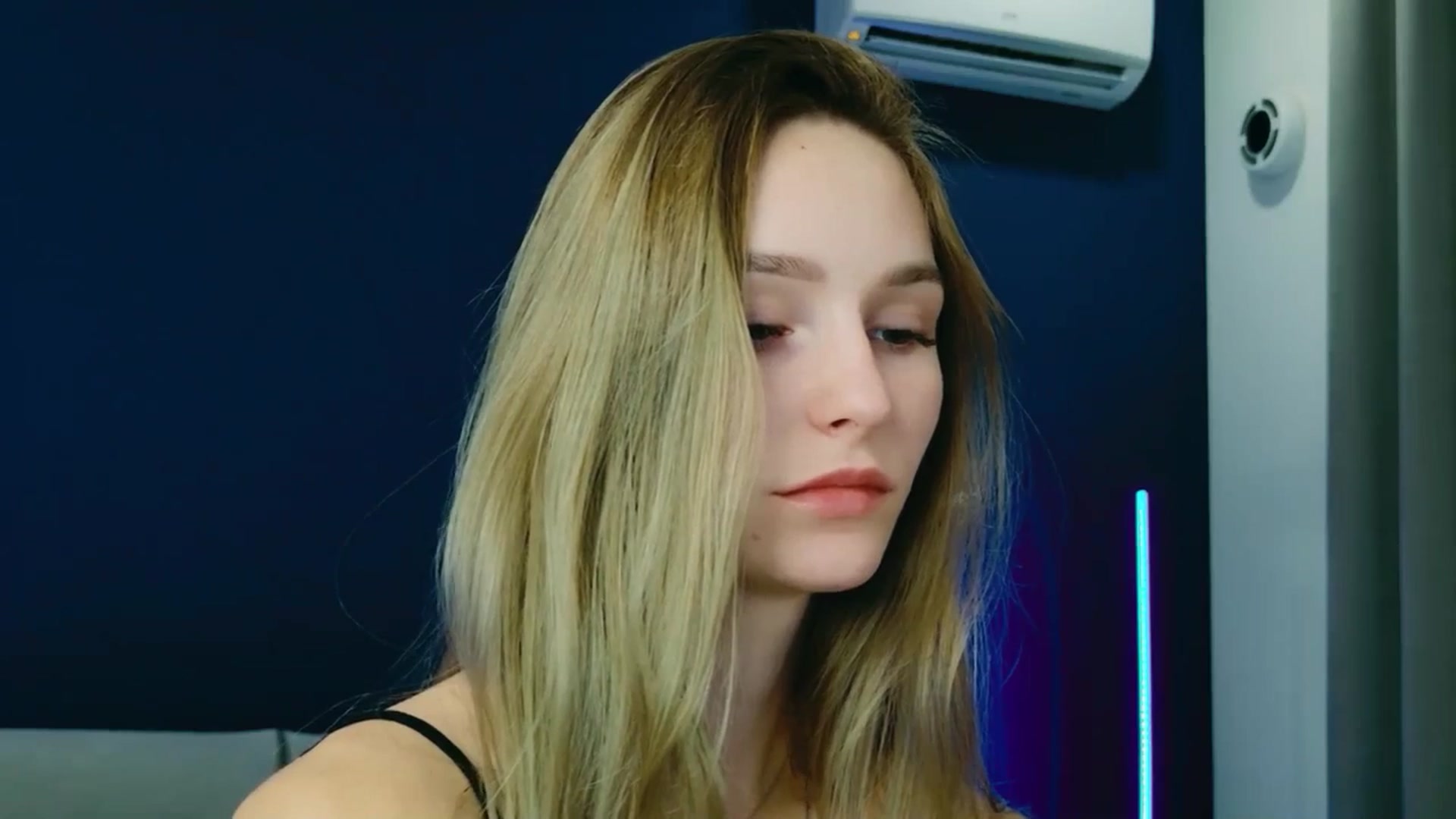 Gallery image thumbnail from Miliain's myfreecams stream on, 10/10/2025, 12:00 image 4 of 20