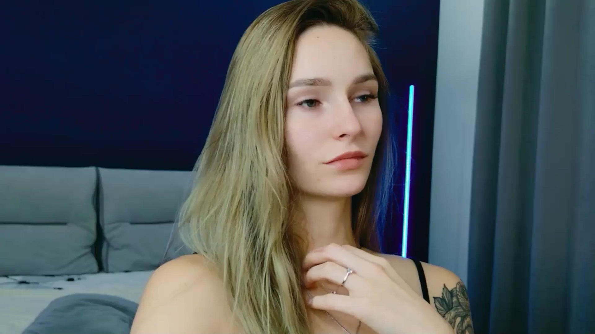 Gallery image thumbnail from Miliain's myfreecams stream on, 10/10/2025, 12:00 image 16 of 20