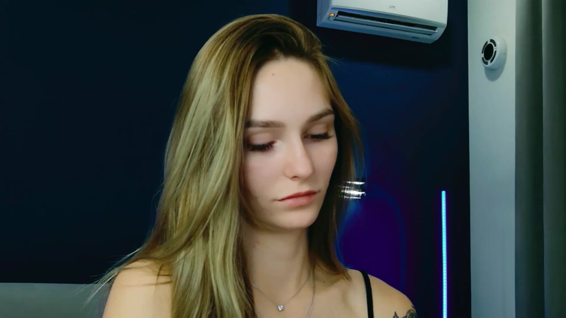 Gallery image thumbnail from Miliain's myfreecams stream on, 10/10/2025, 12:00 image 2 of 20