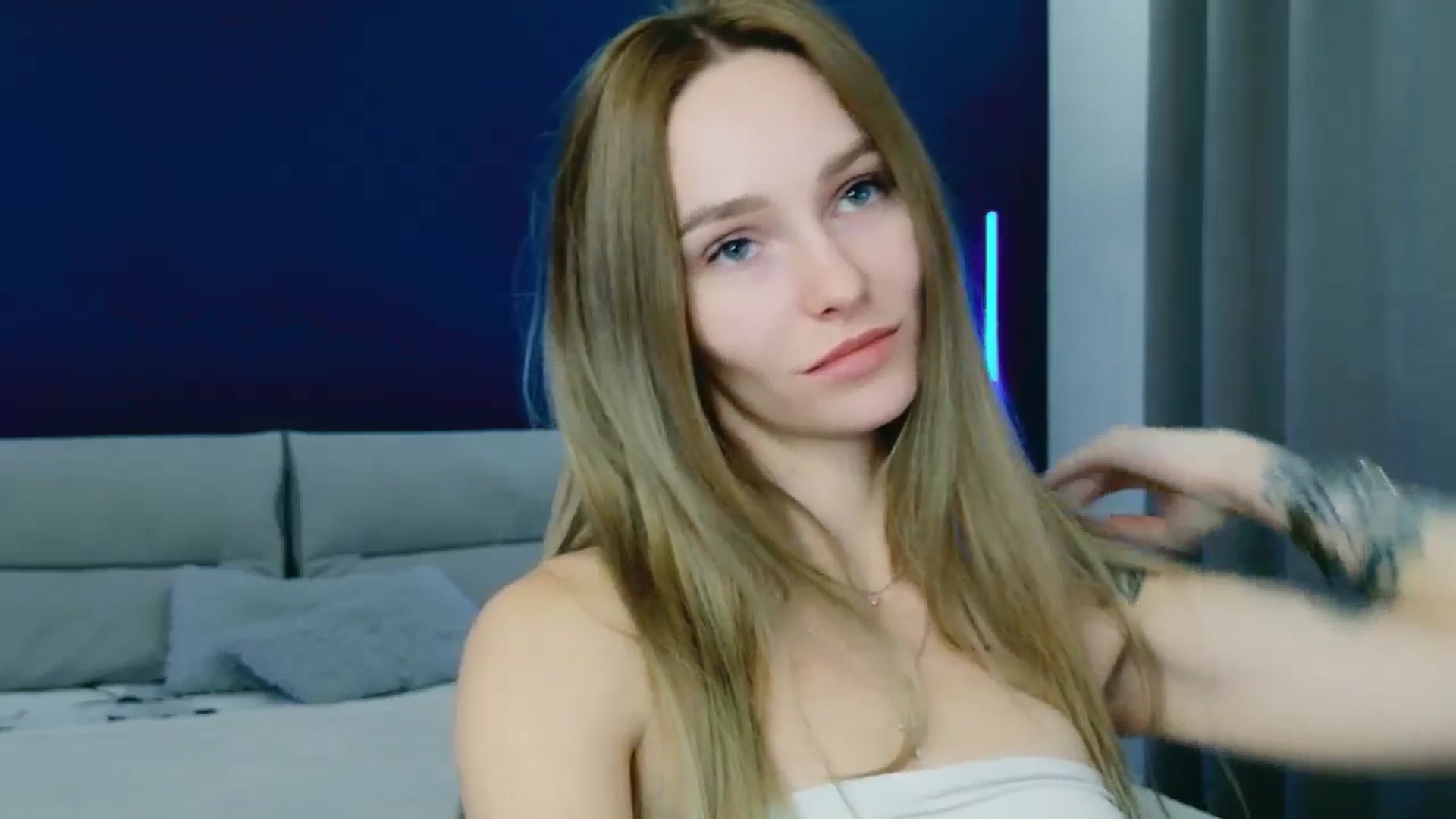 Gallery image thumbnail from Miliain's myfreecams stream on, 10/12/2025, 08:49 image 5 of 20