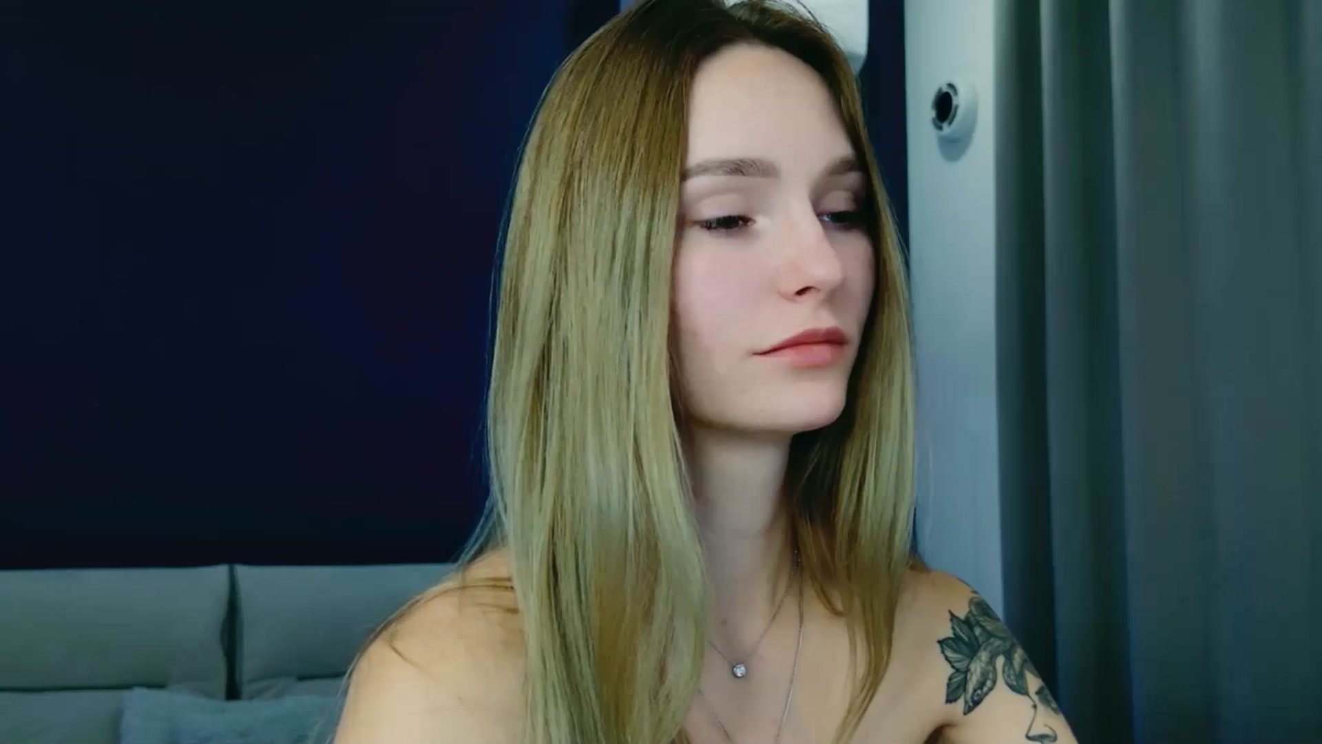 Gallery image thumbnail from Miliain's myfreecams stream on, 10/12/2025, 11:37 image 13 of 20