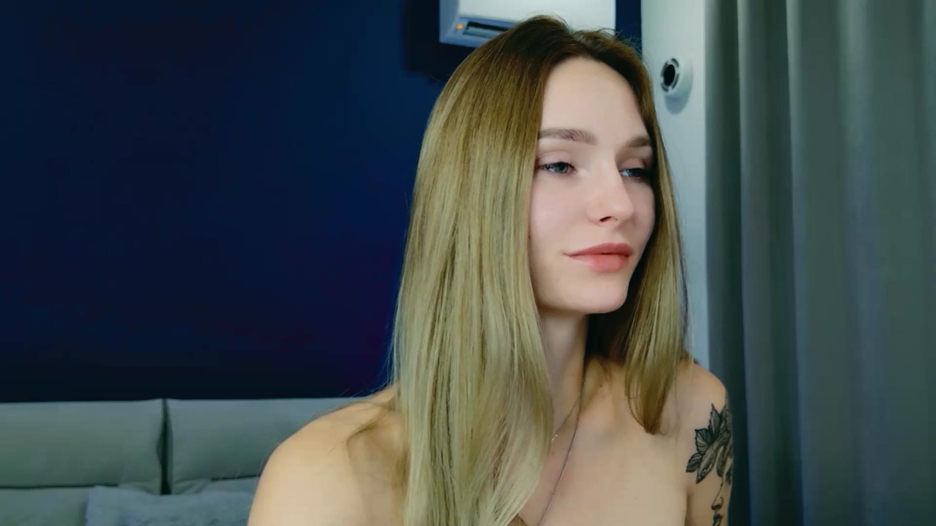 Gallery image thumbnail from Miliain's myfreecams stream on, 10/12/2025, 11:37 image 14 of 20