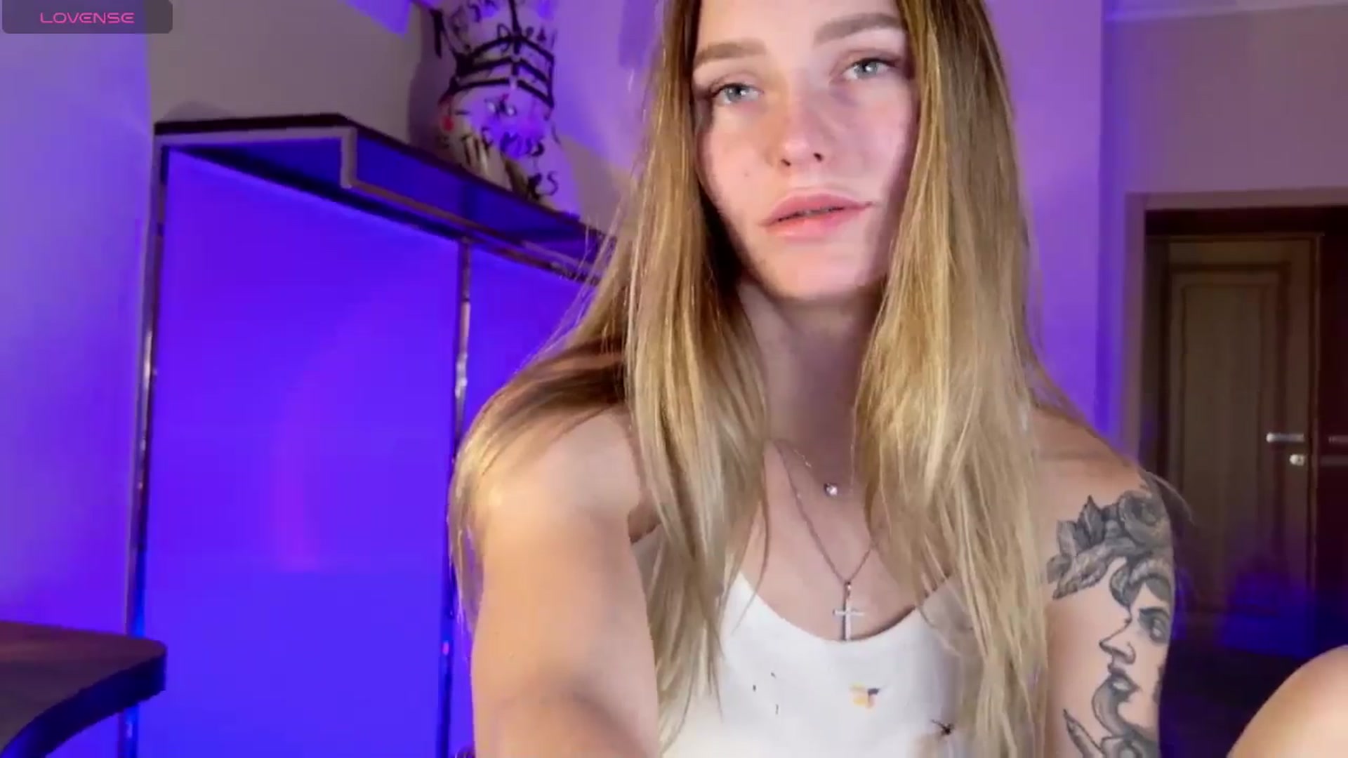 Gallery image thumbnail from Miliain's myfreecams stream on, 10/17/2025, 11:56 image 10 of 20