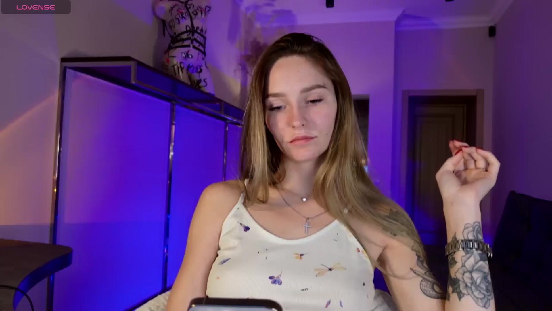 Gallery image thumbnail from Miliain's myfreecams stream on, 10/17/2025, 11:56 image 4 of 20