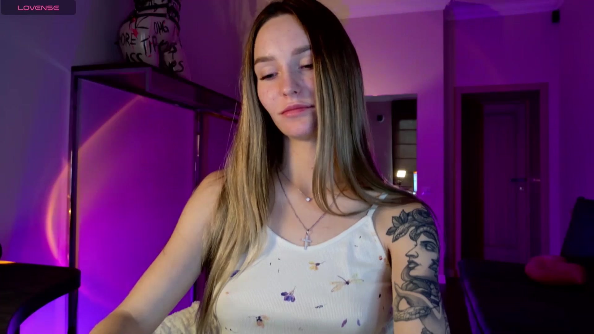 Gallery image thumbnail from Miliain's myfreecams stream on, 10/20/2025, 08:38 image 9 of 20