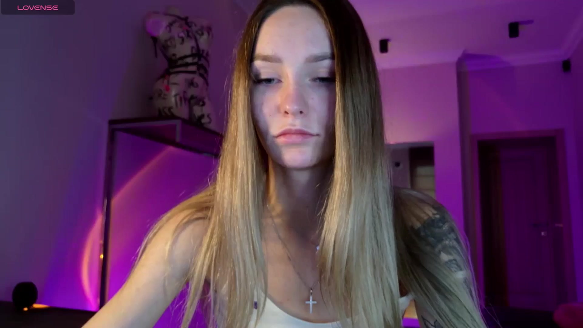 Gallery image thumbnail from Miliain's myfreecams stream on, 10/20/2025, 08:38 image 4 of 20