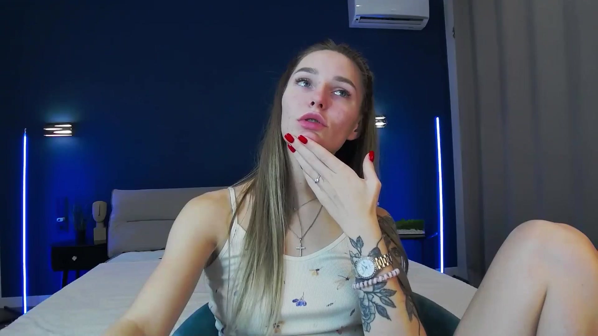 Gallery image thumbnail from Miliain's myfreecams stream on, 10/21/2025, 11:14 image 6 of 20