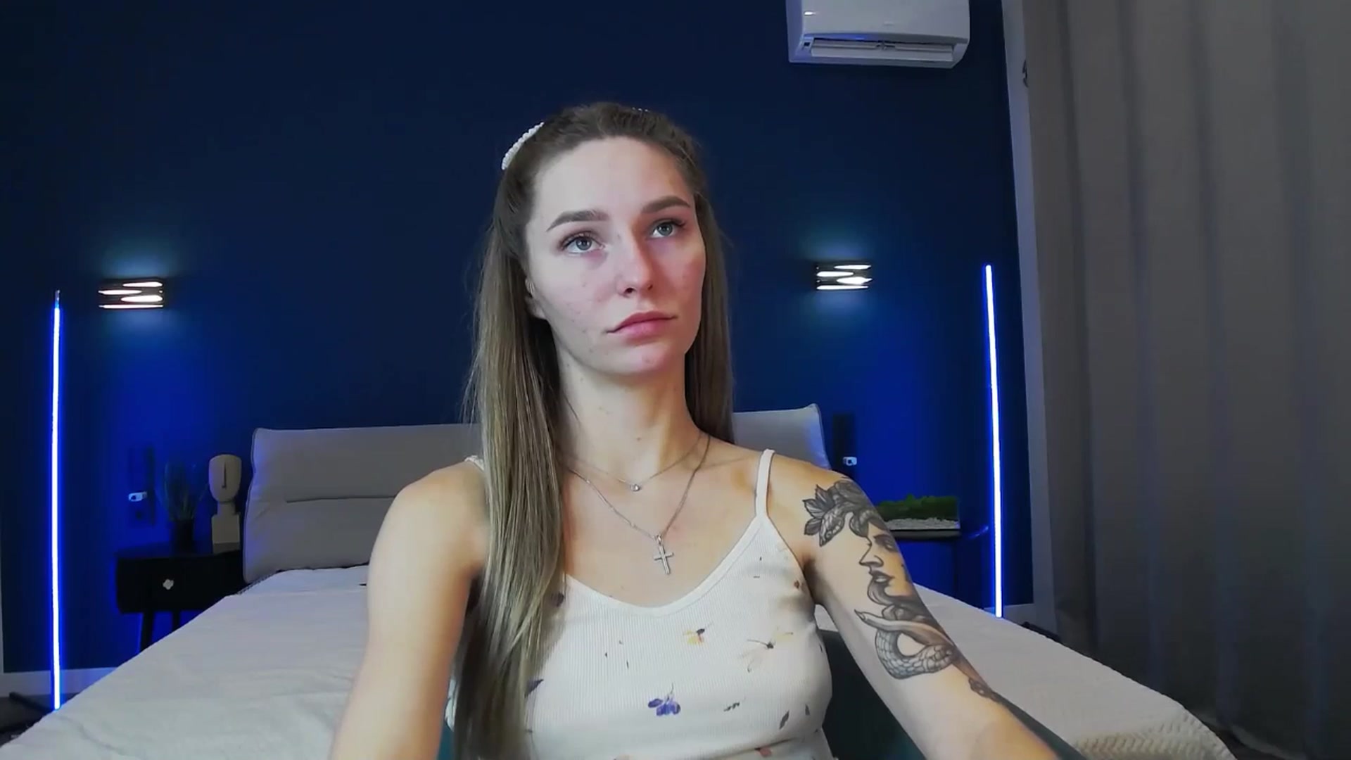 Gallery image thumbnail from Miliain's myfreecams stream on, 10/21/2025, 11:14 image 15 of 20