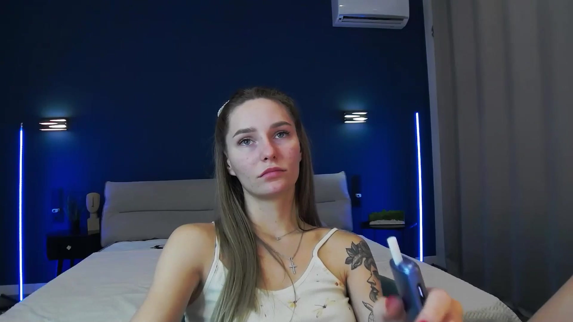 Gallery image thumbnail from Miliain's myfreecams stream on, 10/21/2025, 12:04 image 16 of 20
