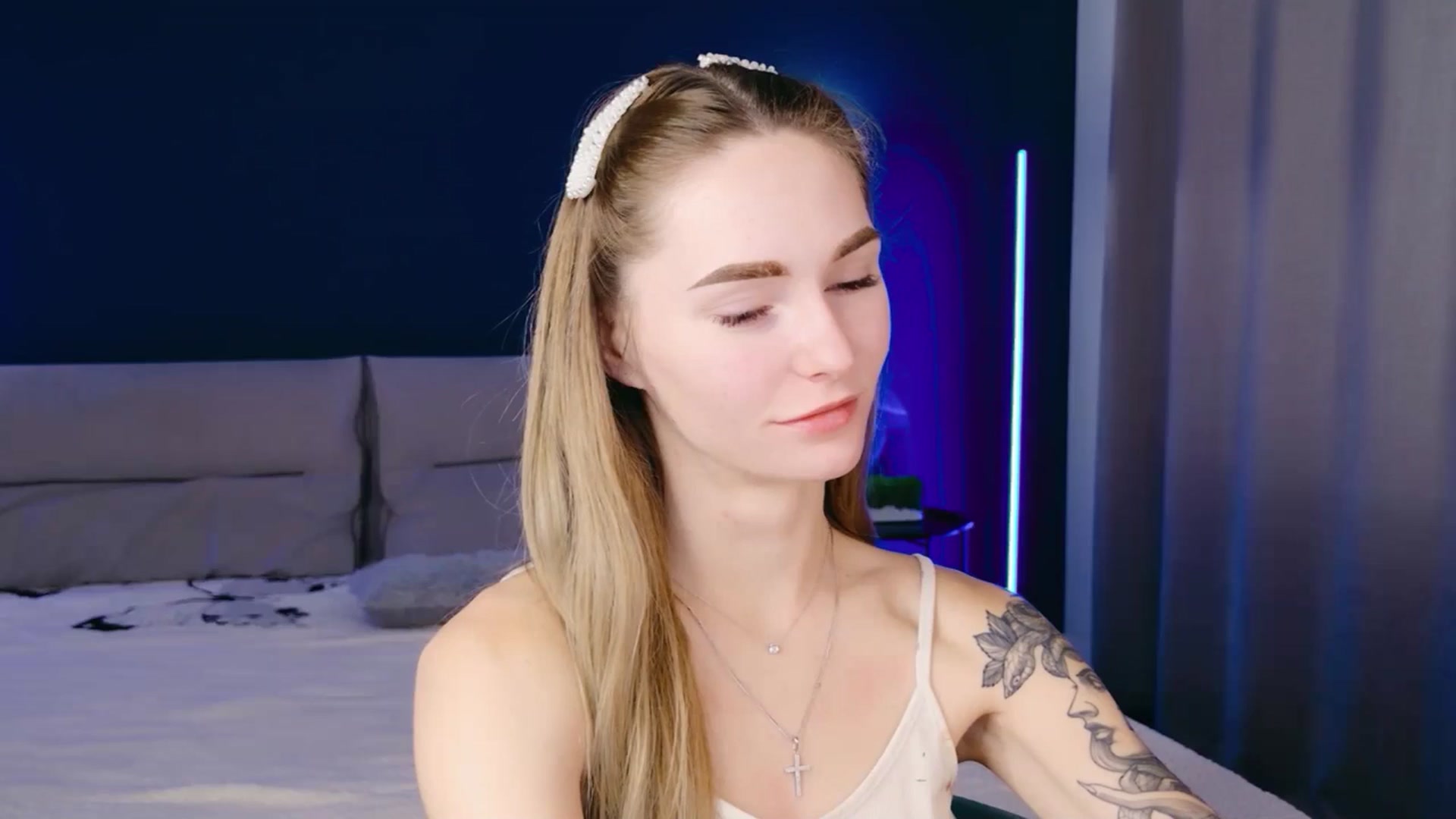 Gallery image thumbnail from Miliain's myfreecams stream on, 10/26/2025, 09:58 image 1 of 20