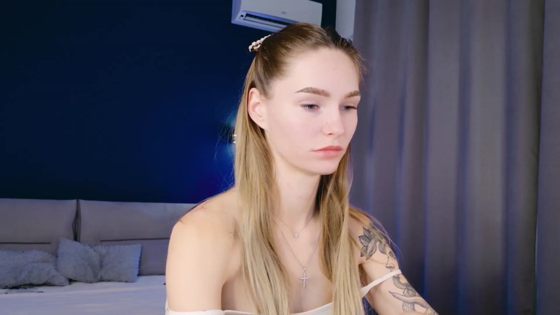 Gallery image thumbnail from Miliain's myfreecams stream on, 10/28/2025, 09:39 image 16 of 20