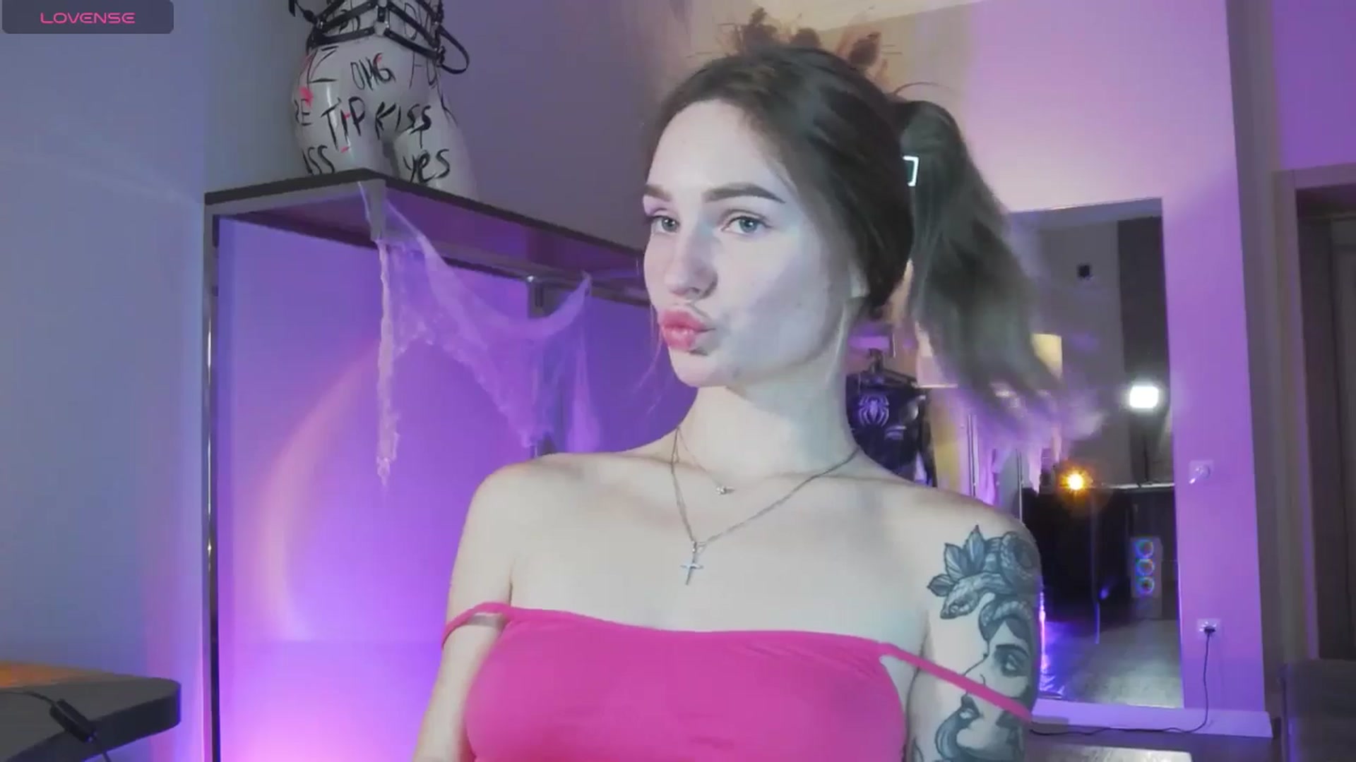 Gallery image thumbnail from Miliain's myfreecams stream on, 11/02/2025, 15:38 image 12 of 20