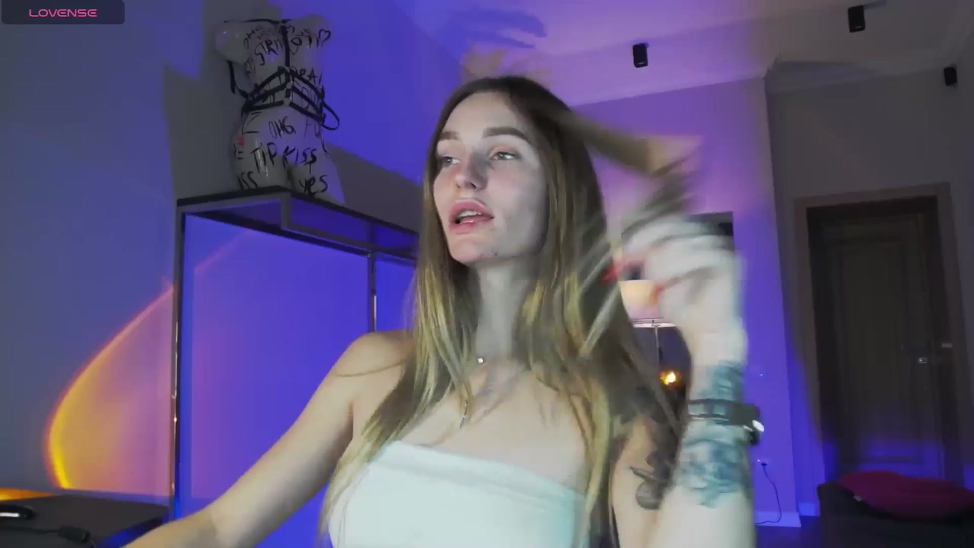 Gallery image thumbnail from Miliain's myfreecams stream on, 11/10/2025, 13:03 image 8 of 20