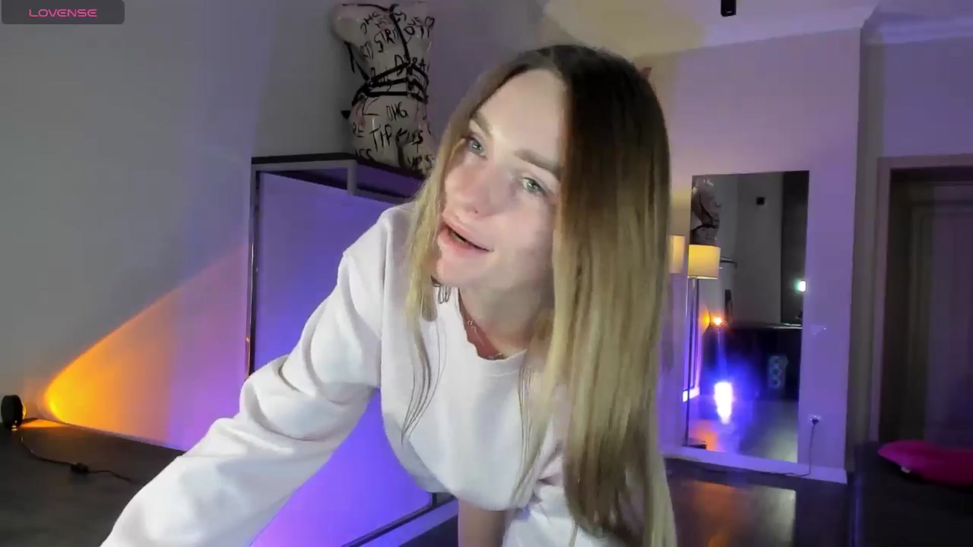 Gallery image thumbnail from Miliain's myfreecams stream on, 11/22/2025, 13:04 image 3 of 20