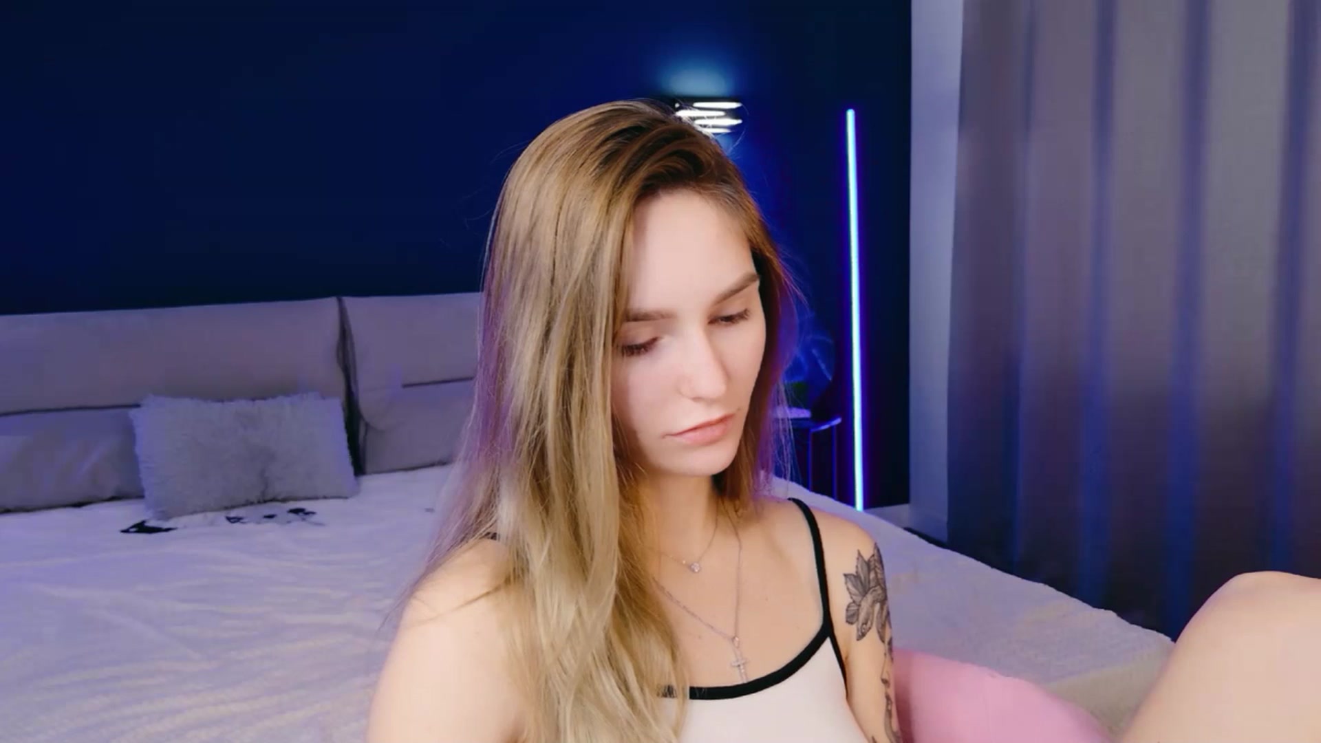 Gallery image thumbnail from Miliain's myfreecams stream on, 11/23/2025, 11:58 image 7 of 20