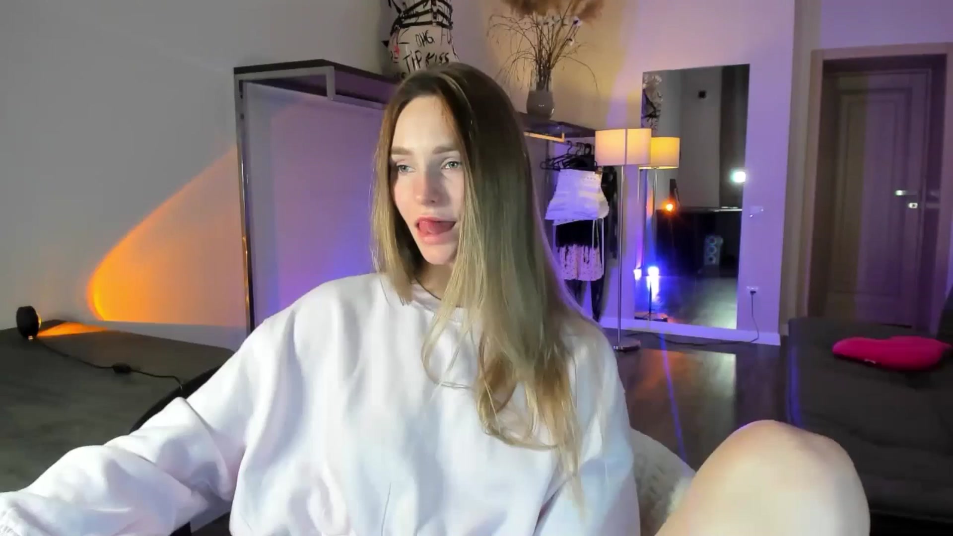 Gallery image thumbnail from Miliain's myfreecams stream on, 11/24/2025, 13:00 image 3 of 20