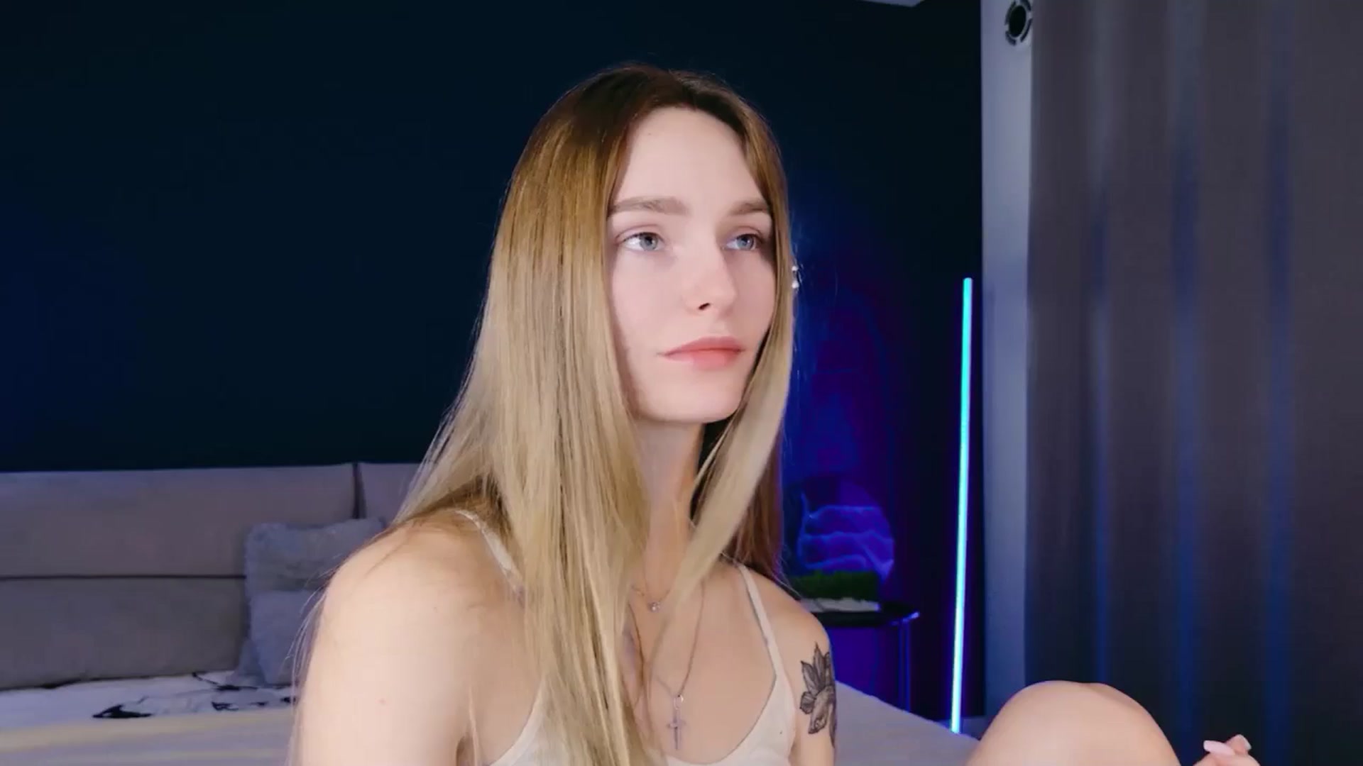 Gallery image thumbnail from Miliain's myfreecams stream on, 11/30/2025, 14:10 image 12 of 20